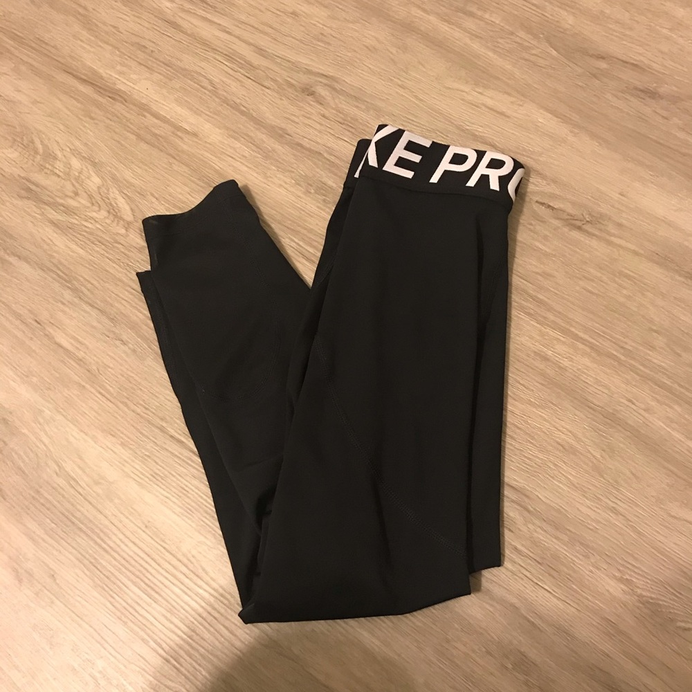 Nike Pro Women’s Crop Ankle Tight Legging Black XS